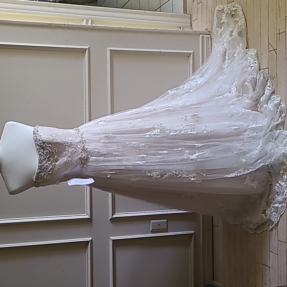 NEW Casablanca Bridal Gown Style 2170, Sz 12 - Picture 1 of 10